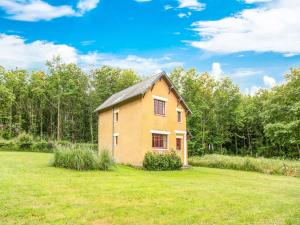 Maisons de vacances Holiday home in Portbail sur Mer with terrace : photos des chambres