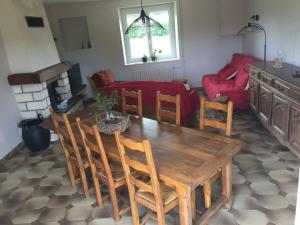 Maisons de vacances Gite Nourray, 6 pieces, 11 personnes - FR-1-491-163 : photos des chambres