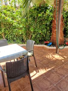 CASA BAJA EXTRAORDINARIA EN URBANIZACIÓN NATURISTA!
