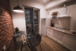 Apart-hotel Kostjukowski Apartments Nizhynska 17