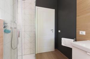 YouHosty - Solari 43