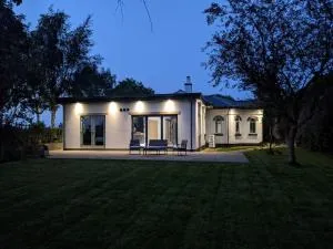 Crossing Cottage Sleeps 6 Parking, Family & Contractors Newark - Elston