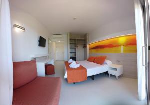 Triple Room room in Arenas de Son Bou
