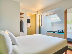 Hotels Ibis Budget Versailles Coignieres : Deux chambres Adjacentes