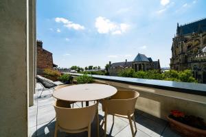 Appartements Les 7 Anges - Cathedrale de Reims : photos des chambres