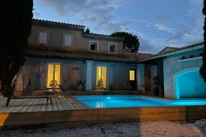 Maisons de vacances Villa tout confort avec piscine privee : photos des chambres
