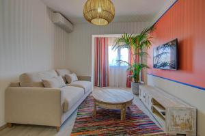 B&B / Chambres d'hotes Domaine Le Courti : Suite Junior - Vue sur Jardin