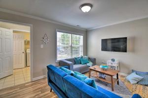 Virginia Beach Townhouse - 2 Mi to Boardwalk! - image 1