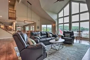 Lakefront Haven Family-Friendly Sunrise Beach Gem - Sunrise Beach