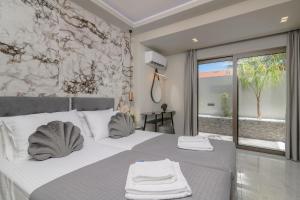 Rua Mat - Serene Villas with Modern Comfort, by ZanteWize