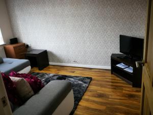 BRIGSTOCK HOLIDAYS HOUSE