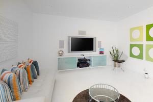 Poolside Modern Wexler Permit# 1261