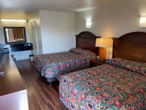 Family Double Room room in Sierra Inn
