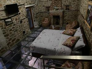 Nucis Home glass floor