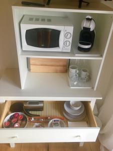 Zimmer mit Bad und Balkon