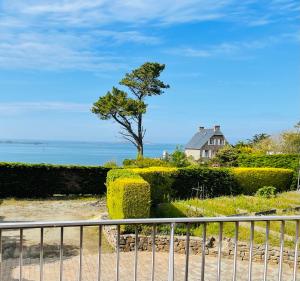 Maisons de vacances Villa Simone vue mer 2min a pied de la plage : photos des chambres