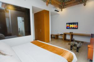 Phòng Suite (Suite Room)