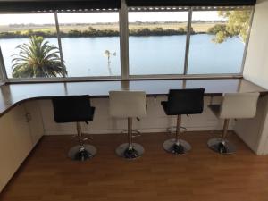 Riverfront Holiday House