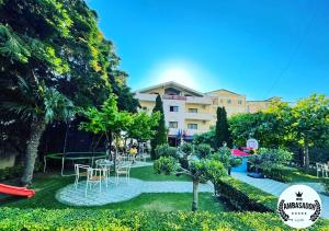 Hotel Ambasador Garden