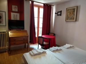 Hotels Hotel de Savoie : photos des chambres