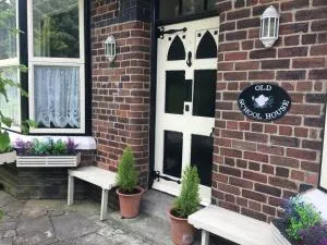 The Old School House - Langley Park