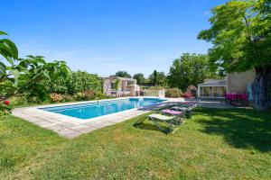 Villas Villa de 3 chambres avec piscine privee jardin amenage et wifi a La Tour d'Aigues : photos des chambres