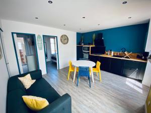 Appartements Gite « Au bord des Embruns » : photos des chambres