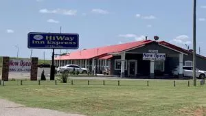 HiWay Inn Express - 埃尔克城