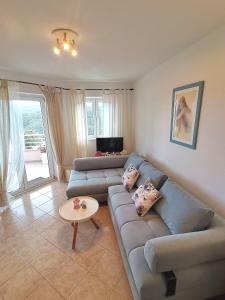 Lovely apartment Branko Rabac with balcony and parking