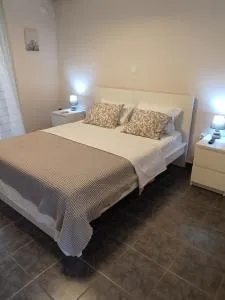 Double M near Athens Airport - Liádha