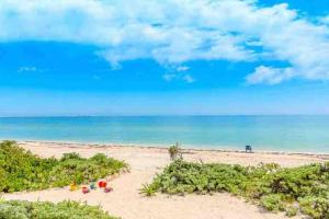 Relax en la playa con mas de 70 servicios