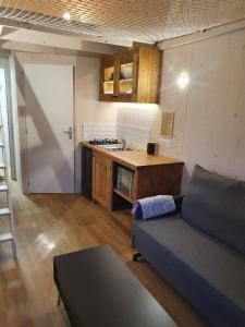 Maisons de vacances Tiny House Cosy 2 - Angers Green Lodge : photos des chambres