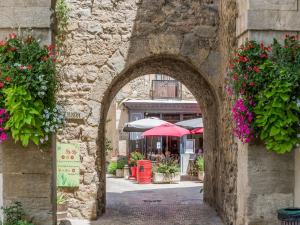 Appartements Alluring Apartment in Bize Minervois with Private Terrace : photos des chambres