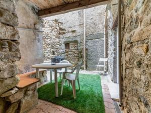 Appartements Alluring Apartment in Bize Minervois with Private Terrace : photos des chambres