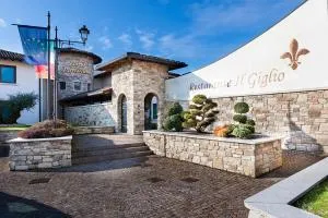 普利路恩酒店 - Fontanafredda