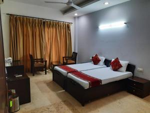 Manor Inn Suites Super Deluxe Room