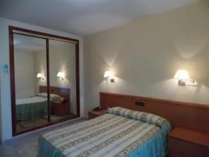 Hotel San Cristobal - Coria