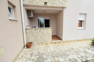 Apartment Arian Zambratija 