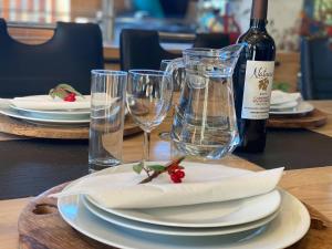 Chalets Chalet Azalee, Montriond, Morzine, Avoriaz : photos des chambres