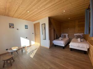 Chalets Chalet Azalee, Montriond, Morzine, Avoriaz : photos des chambres