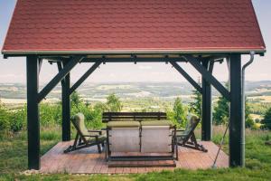 Izerski Horyzont - dom z balią w leśnej perspektywie