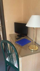 Hotels Blanche de Castille : Chambre Double