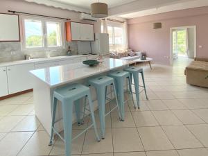 Sea Breeze Kalamata Beach Condo