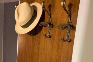 Athens Riviera Garden Views Apartment #Unoblu