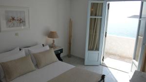 Blue & Sea Studios Apartments