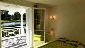 Maisons de vacances Villa Piscine Golf Tennis Mediterranee : photos des chambres
