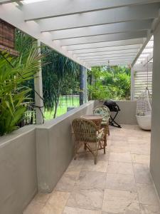 Beachside 5 with Ocean glimpses