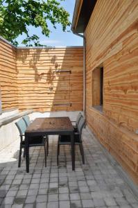 B&B / Chambres d'hotes Les Bobos a la ferme : Maison 2 Chambres