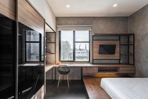 LOA Living Solo Baru