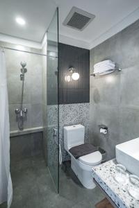 LOA Living Solo Baru